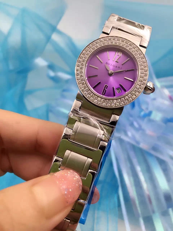 ブルガリ時計正面デザイン